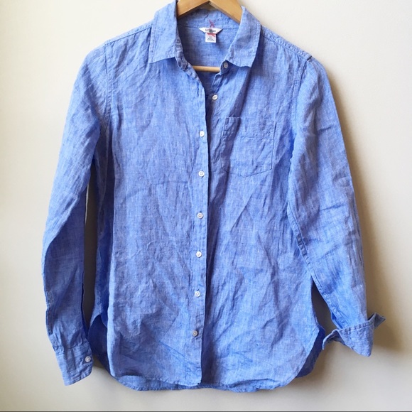 L.L. Bean Tops - LL Bean linen chambray button down shirt